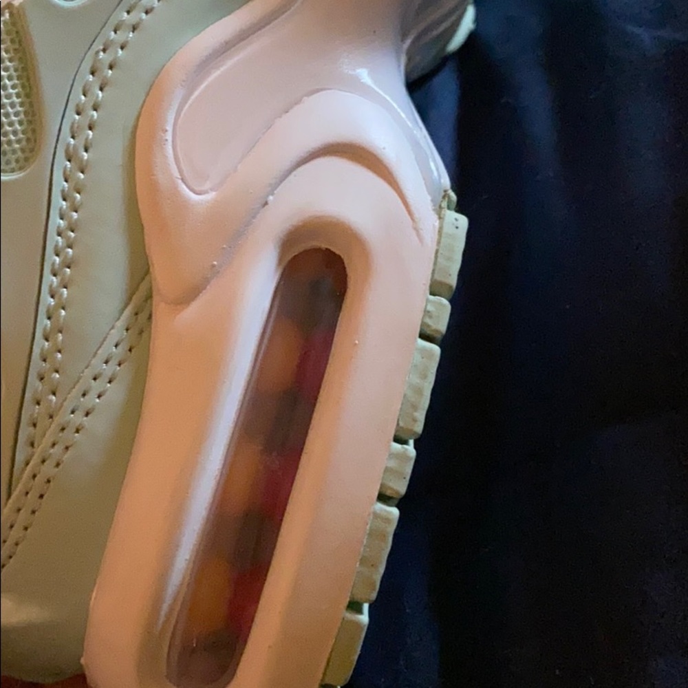 Nike - Picture 5 of 8